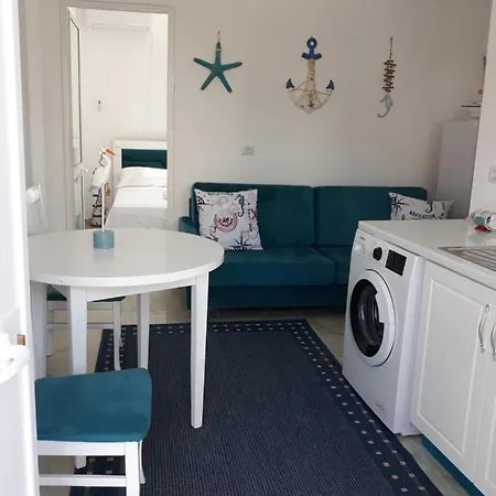 Blue Coral Apartment *